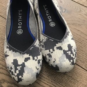 Retired Rothys ash grey camo flats